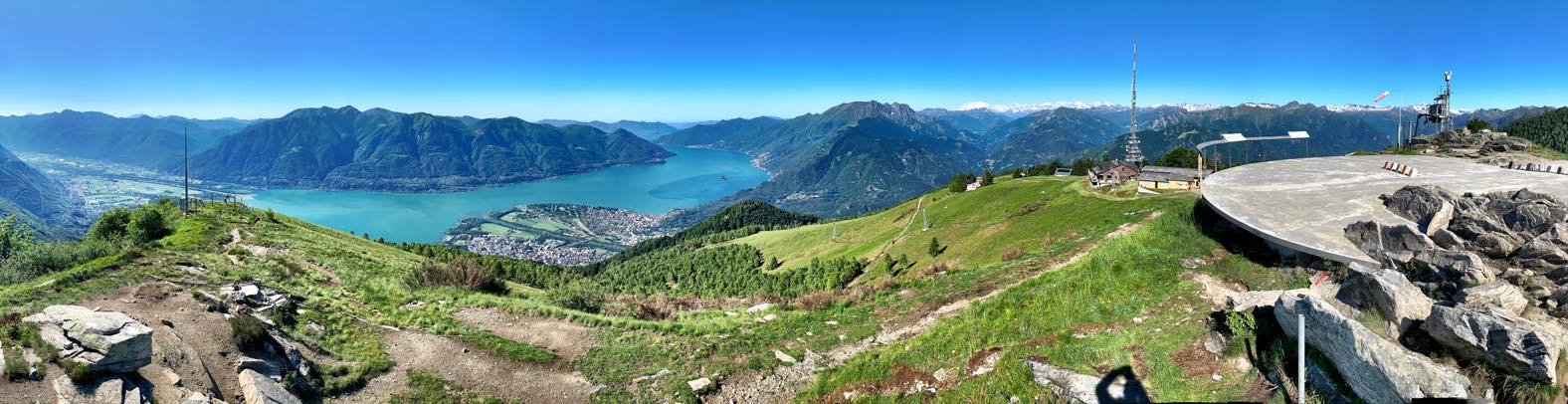 Il Lago Maggiore, Ascona, Locarno e le Alpi svizzere visti da Cardada.